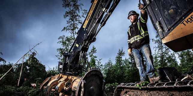 12:00 AM: Mud Mountain Haulers (S1 E6) (S1) | Paramount | 3/14 2026