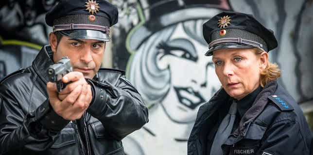 10:30: Notruf Hafenkante | ZDF | 12/18 2025