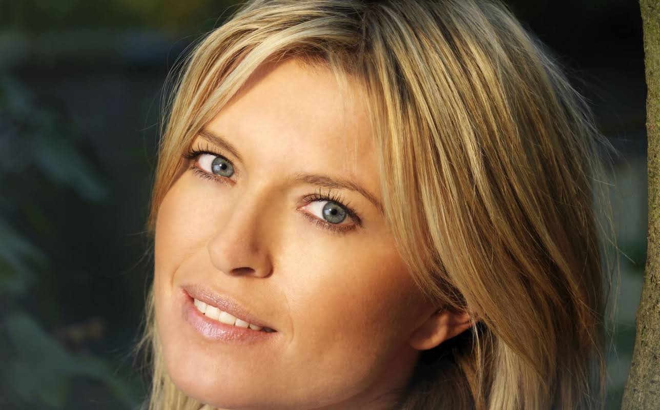 Tina Hobley