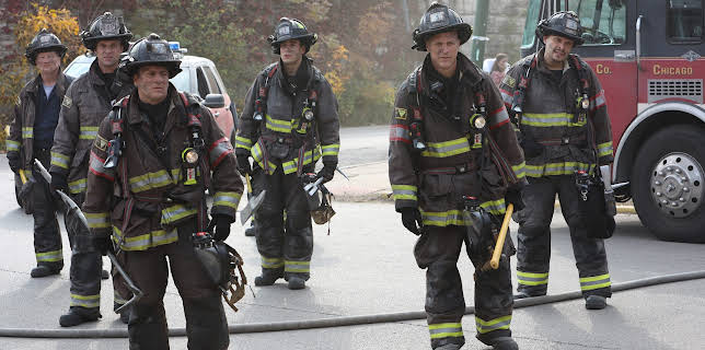 03:30: Chicago Fire (S9 E1) (S9) | Viasat Series | 12/23 2025