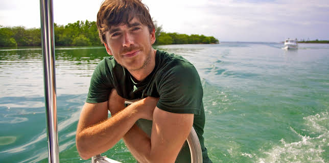 6:00 PM: Caribbean with Simon Reeve (S1 E3) (S1) | Dave | 12/21 2025