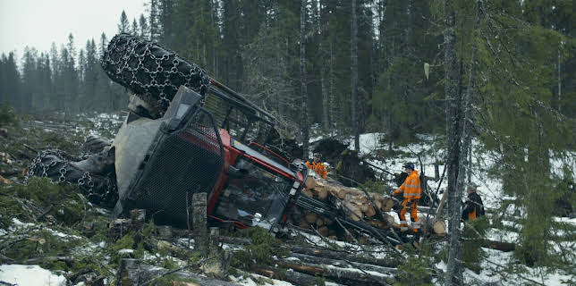 04:00: Frusna vägar (S7 E2) (S7) | TV3 | 3/4 2026