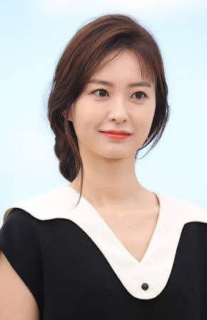 Yu-mi Jung as Seong-kyeong