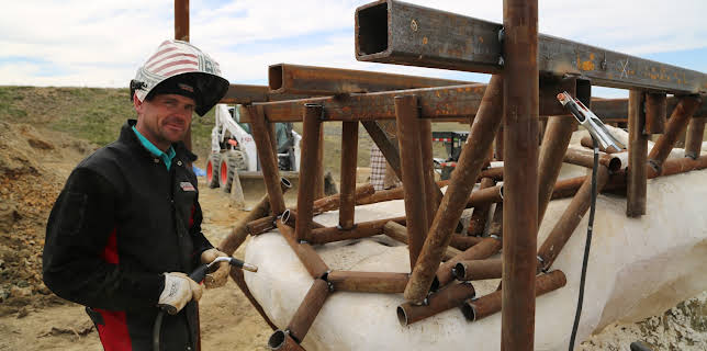 14:26: Dino Hunters (S1 E3) (S1) | Discovery Science | 11/4 2025