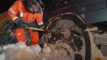 17:00: Ice Road Rescue (S10 E7) (S10) | National Geographic | 4/11 2026