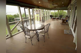 Beach Hunters, Season 1: Gulf Shores Beach Home Hunt