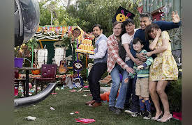 Broke, Season 1: Sammy's Party