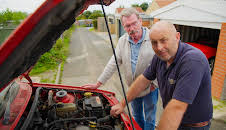 Bangers & Cash (S10 E14)