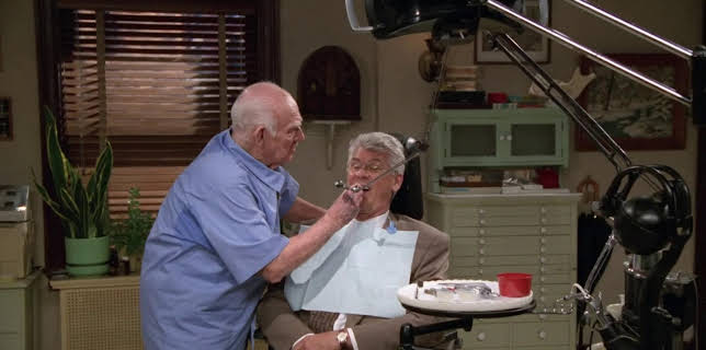 07:30: Spin City (S5 E2) (S5) | TV6 | 12/21 2025