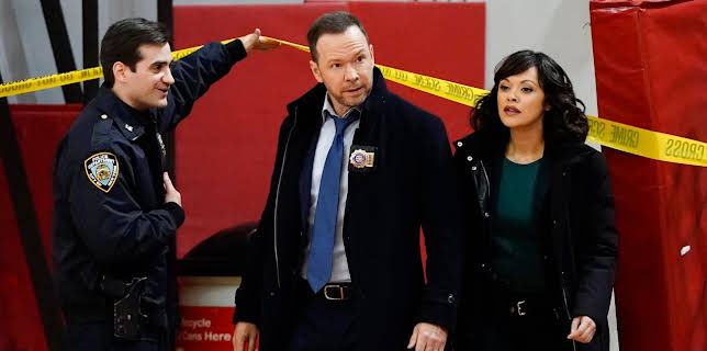 10:00 PM: Blue Bloods (S9 E12) (S9) | 5 USA | 1/15 2026