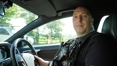 1:00 PM: Traffic Cops (S8 E7) (S8) | 5 Star | 4/9 2026