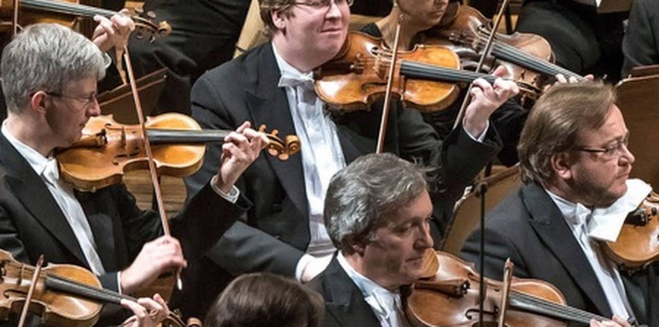 Tchaikovsky - Violin Concerto (2015)