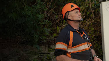 3:00 AM: Trucking Heavy (S4 E6) (S4) | Paramount | 8/20 2026