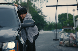 The Alibi: The Hand That Moves