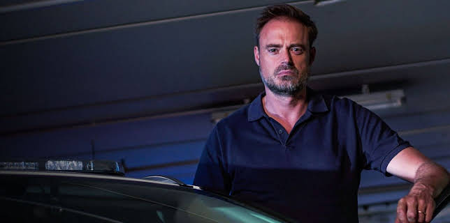 11:00 AM: Traffic Cops (S9 E1) (S9) | 5 Star | 11/10 2025