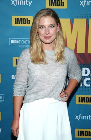 Ellen Woglom as 