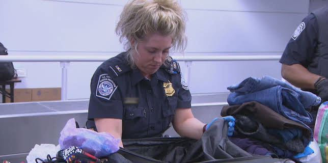 12:25: Border Patrol USA - Einsatz an der Grenze | ProSieben Maxx | 1/9 2026