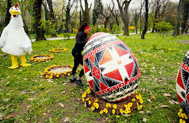 The Amazing Race: Oh Egg, Where Art Thou