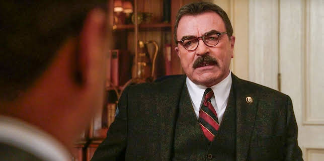 1:00 PM: Blue Bloods (S6 E15) (S6) | 5 USA | 2/1 2026