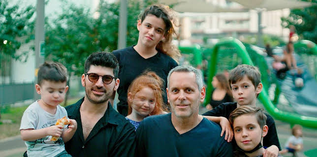 01:37: Naked | Arte | 11/13 2025