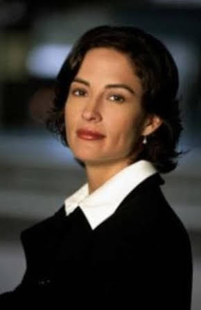 Wendy Moniz as 