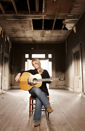 Mary Chapin Carpenter as 