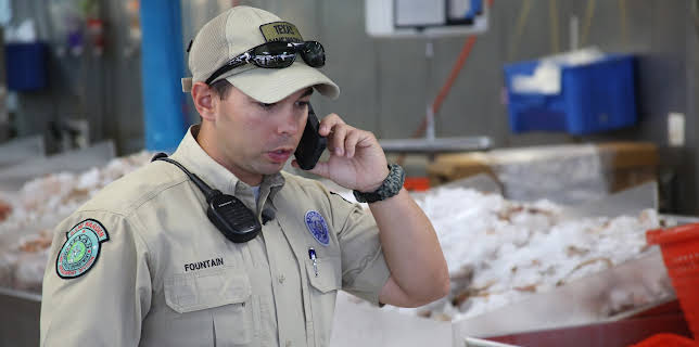 12:10: Lone Star Law  (S1 E9) (S1) | Animal Planet | 12/11 2025