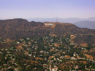 00:45: Million Dollar Homes - Luxusmakler in L.A. | Sixx | 8/9 2026