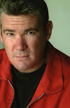 Chuck McCue som Director