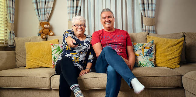 10:00 PM: Gogglebox | Channel 4 | 1/26 2026