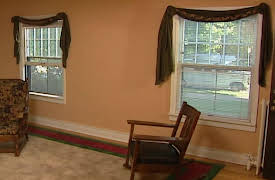 Decorating Cents, Season 1: Bachelor's Living Room