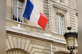 The Age of Benjamin Franklin: Benjamin Franklin: Acclaimed in France