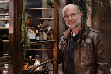 08:15: Drogen - Eine Weltgeschichte | ZDFinfo | 3/29 2026