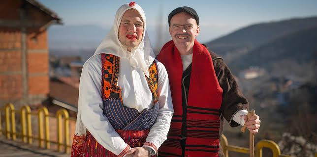 13:50: Oppdrag Europa: Blackface på Balkan | NRK 2 | 10/31 2025