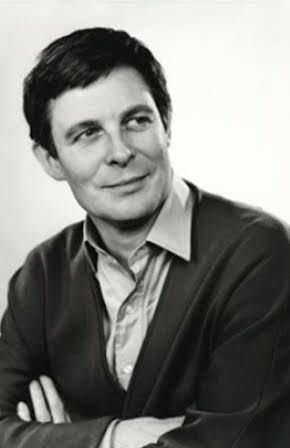 Paul Daneman as 