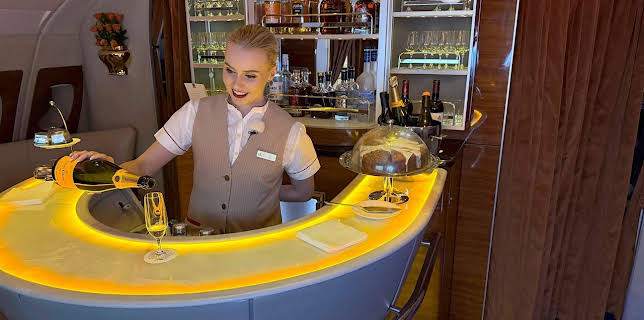 21:00: Mittendrin - Flughafen Frankfurt | HR Fernsehen | 11/12 2025