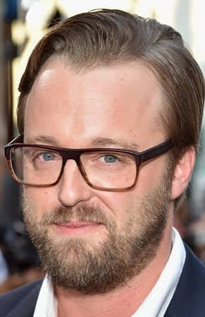 Joshua Leonard as 