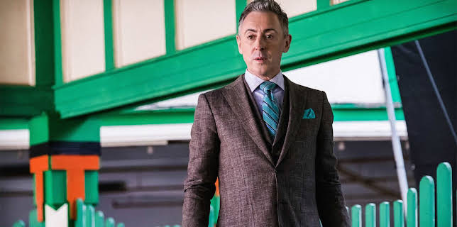 9:00 PM: Instinct (S2 E2) (S2) | 5 USA | 1/31 2026