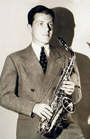 Charlie Barnet as 