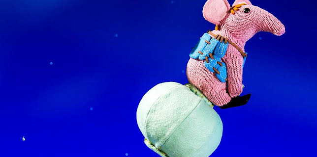 6:00 PM: Clangers (S2) | Cbeebies | 12/6 2025