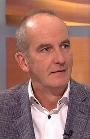 Kevin McCloud as 