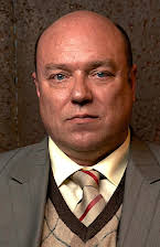 Pertti Sveholm som Kunnanjohtaja