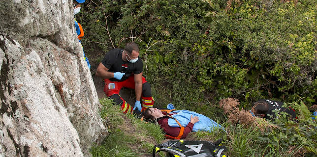 12:40: Akuthelikoptern Cornwall (S1 E6) (S1) | Kanal 9 | 1/16 2026