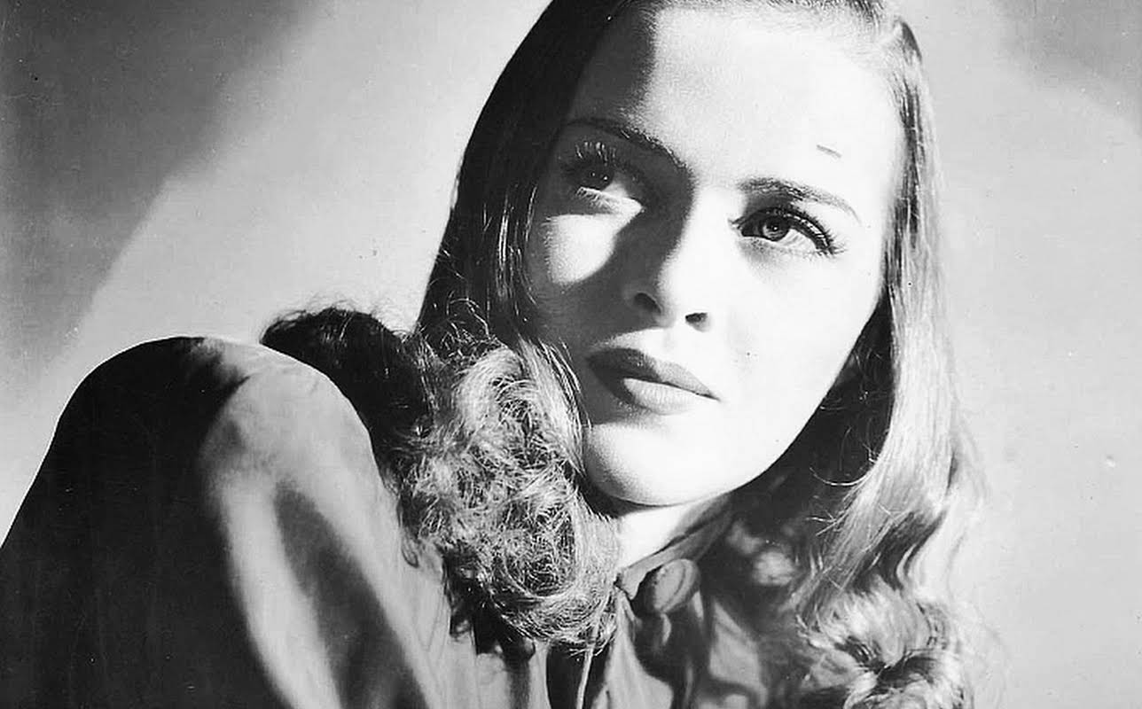 Joan McCracken