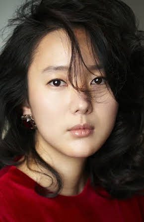 Yoon Jin-seo as 