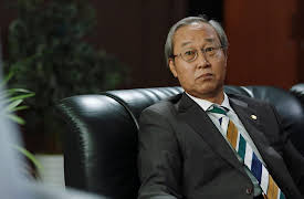 W: Two Worlds, Season 1: Are you suspecting me?