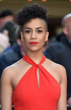 Dominique Tipper som 