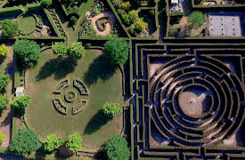 Secrets of Beautiful Gardens: Quirky Gardens