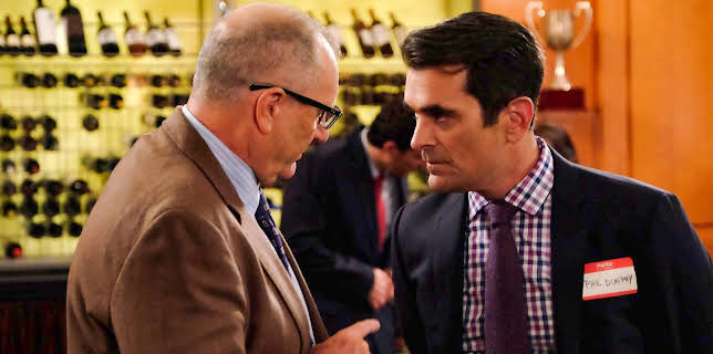 4:00 PM: Modern Family | E4 | 1/20 2026
