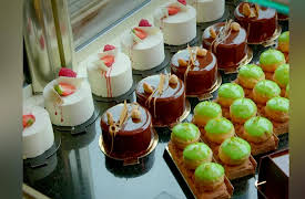 Paul Hollywood City Bakes, Season 1: Paris